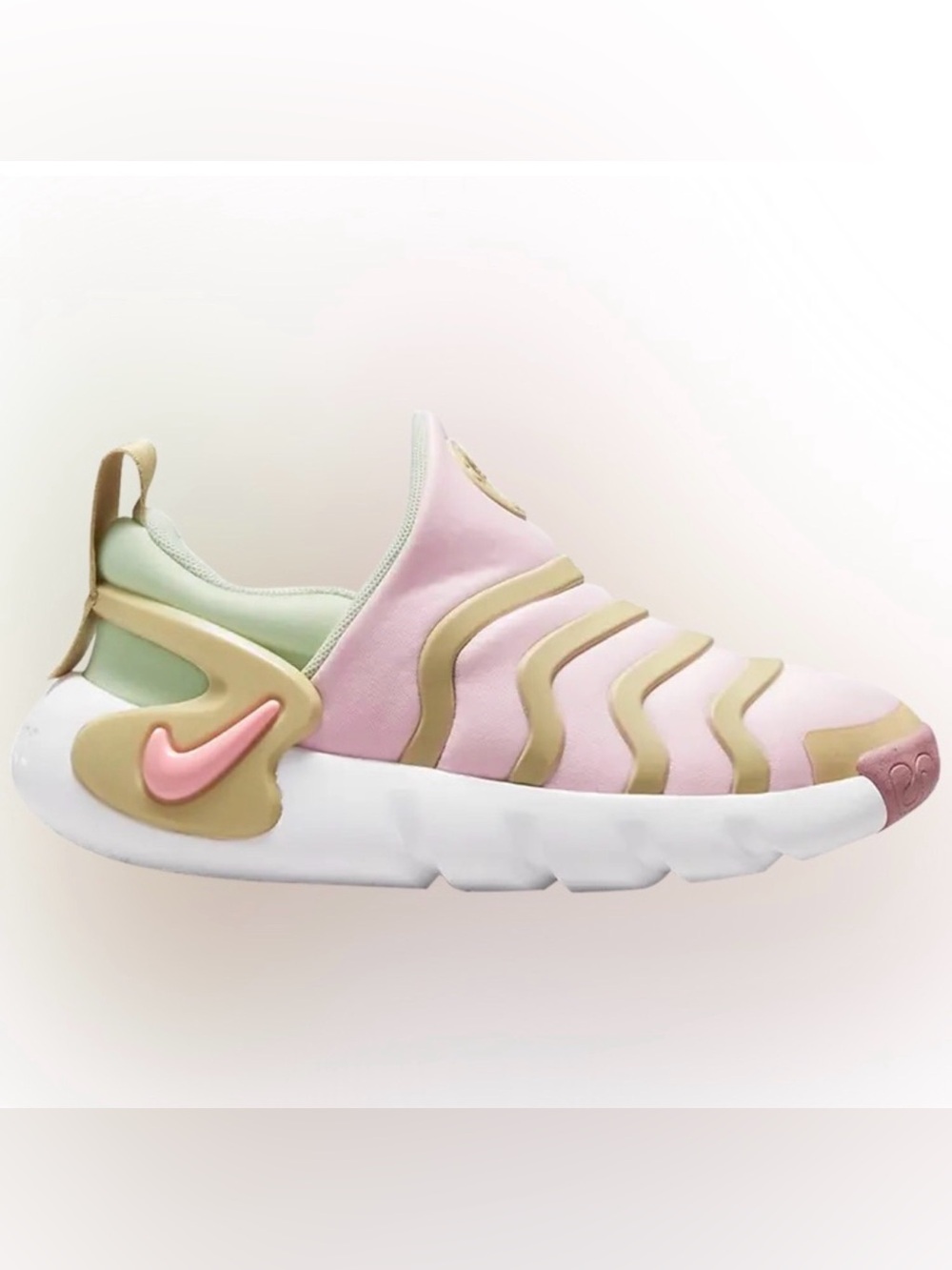 NWT Nike Flyease Dynamo Go sz 1Y